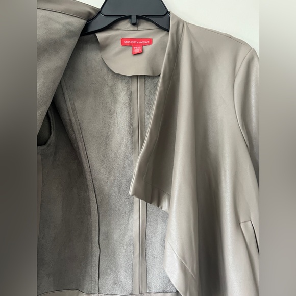 Saks Fifth Avenue Faux Leather Open Front Jacket Size Small Taupe Drape Style - Picture 12 of 15